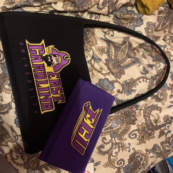 Purse - Picture 2 of 2